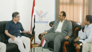 governer_with_torky_saefeer0.jpg